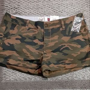 SO sz 9 women's shorts